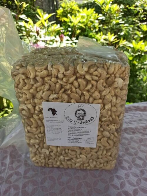 5 kg Bio Rauwe Cashew W320 uit Burkina Faso 2022 | buy-bio.eu
